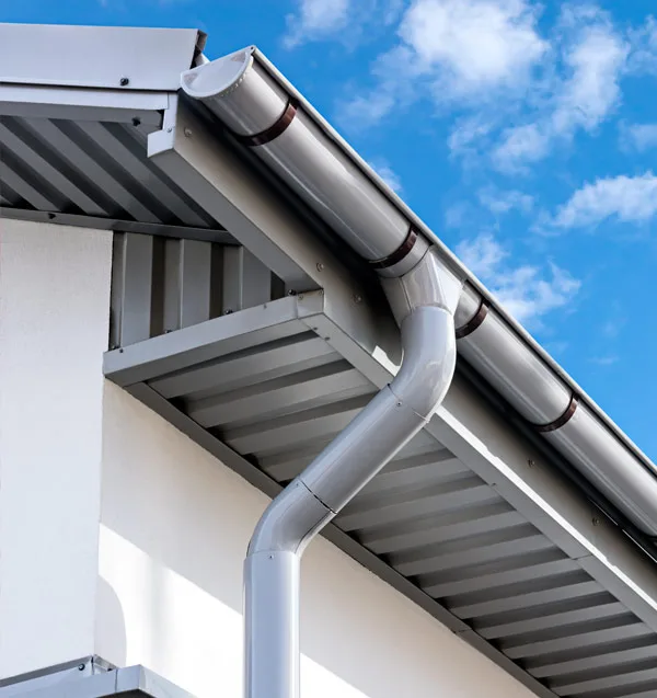 Pose solins zinc toiture